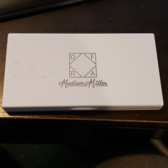 Eye pallette - Picture 1 of 4